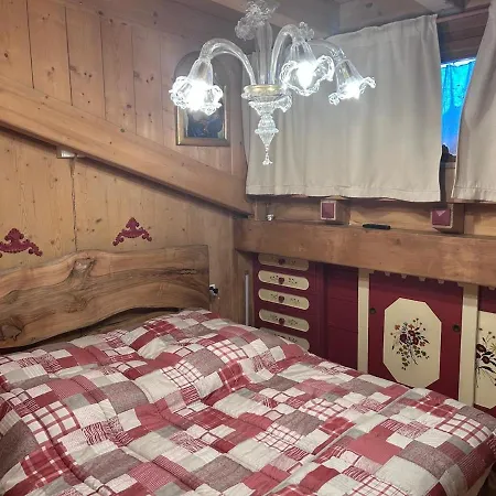 Cozy Tra Le Montagne 아파트 산비토디카도레